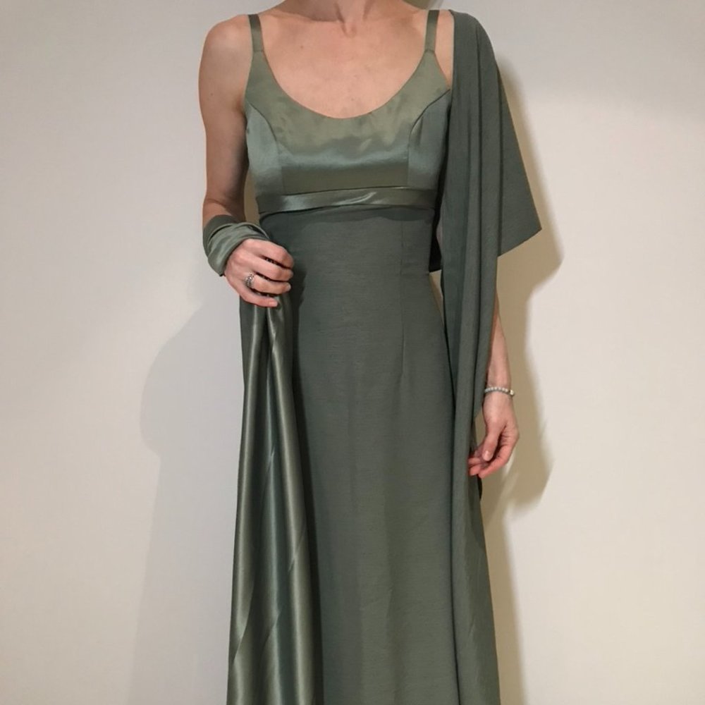 cute green dress+scarf